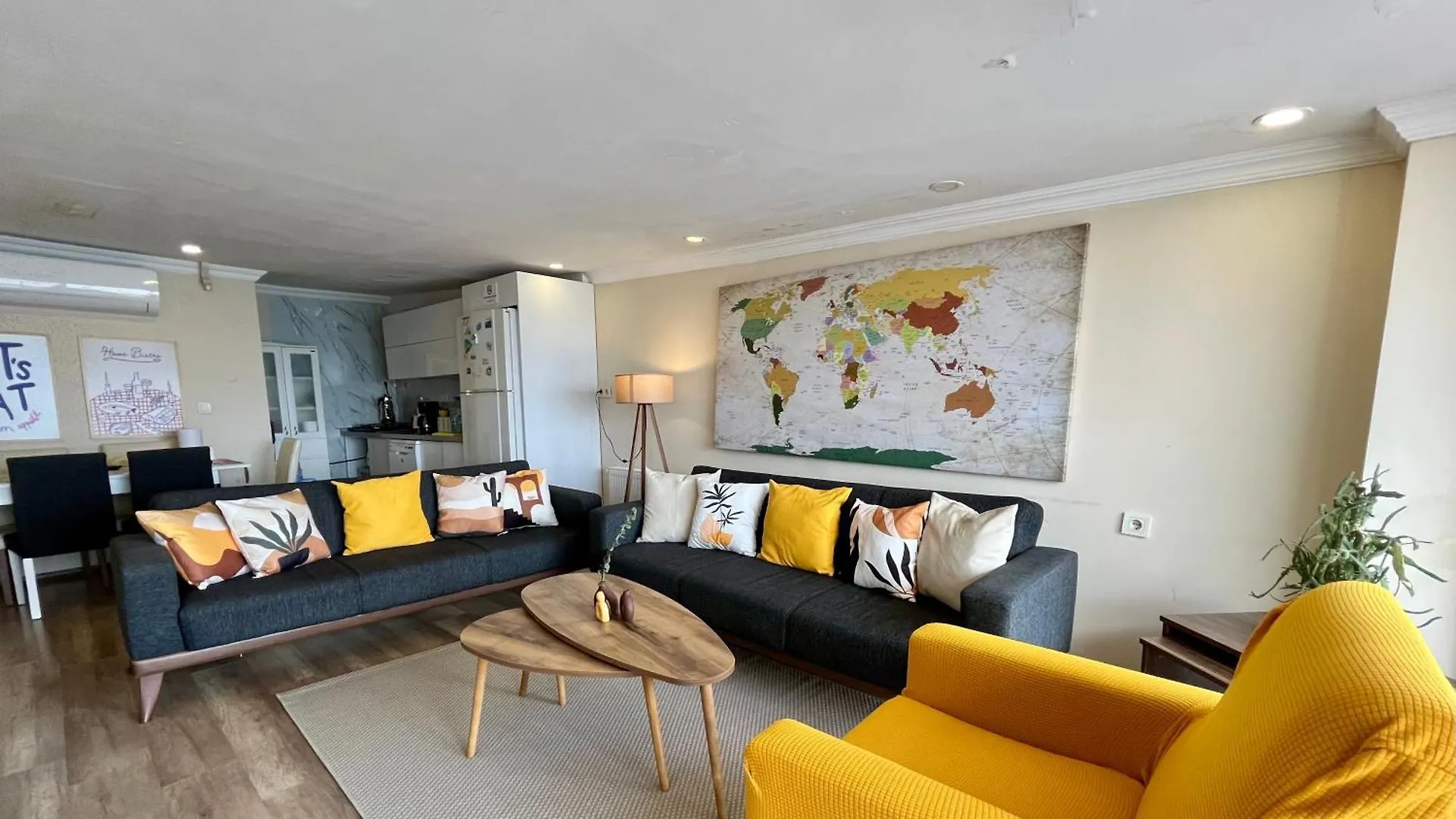 Stay In A House With Sea View In Historical Elevator Mansion إزمير